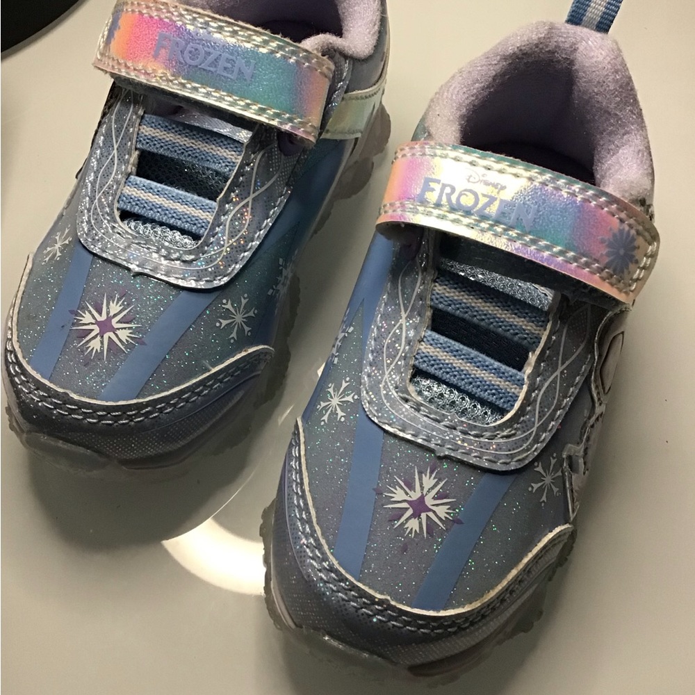 Disney Frozen light up shoes